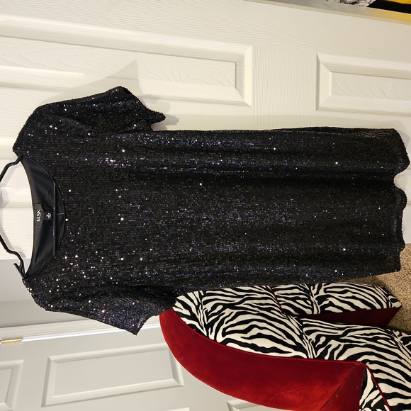 Black Dress - Picture 2 of 3